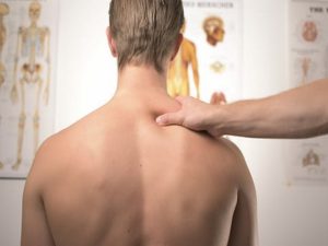 man-male-back-massage-thumbnail_AhfrC4r