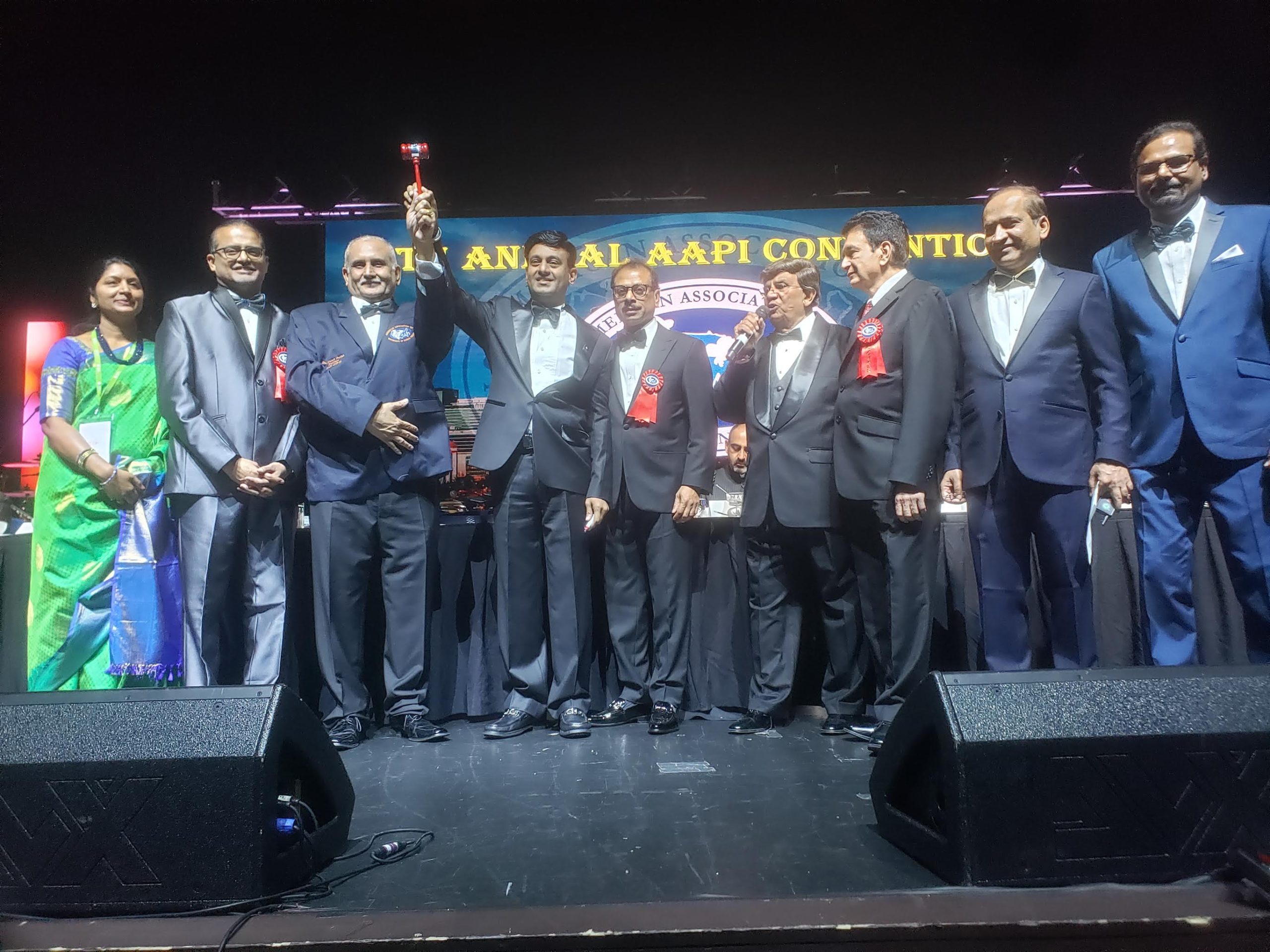 AAPI 2020 Executive Committee Passing the Gavel