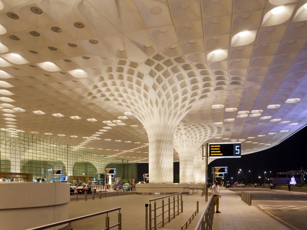 Mumbai_International_Airport_Ltd_1_i8mNwbk