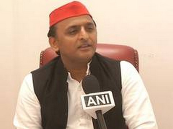 akhilesh-yadav_SRbqn51-thumbnail-320x180-70_YPweq3h