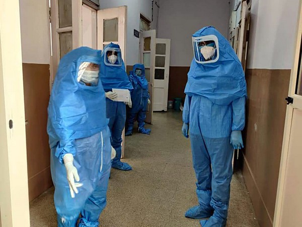 Karnataka Education Minister S Suresh Kumar visits in protective dress the ESI hospital