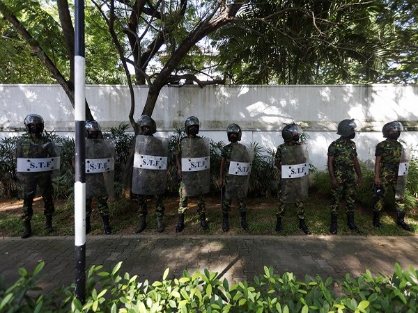 Protest outside the Sri Lankan PM Rajapaksa's residence, in Colombo