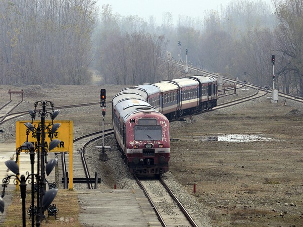 Rail service connecting Banihal to Baramulla resumed