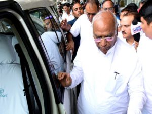 Mallikarjun Kharge arrives to attend the CLP meeting of Rajasthan Legislative Assembly