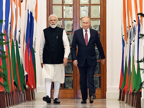 Russian President Vladimir Putin praises India's foreign policy