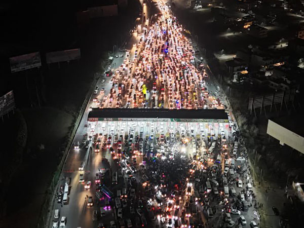 Pak Protest March-ANI-20241125203212