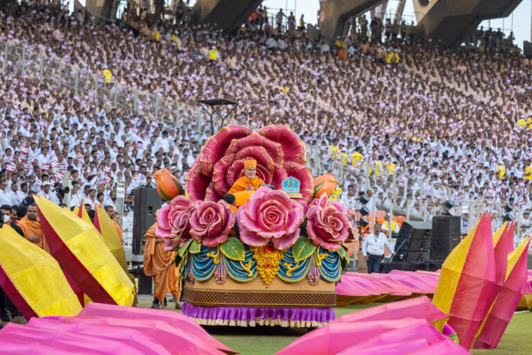 03. BAPS Karyakar Suvarna Mahotsav, Ahmedabad, India(3)