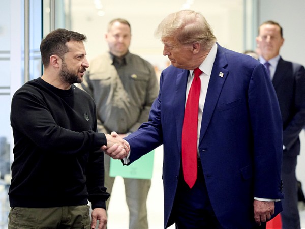 Volodymyr Zelenskyy meets Donald Trump